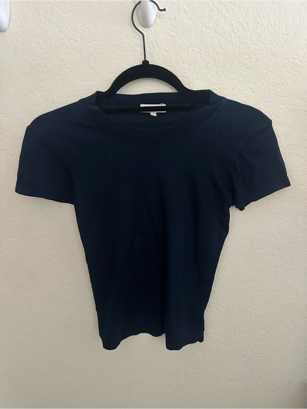 LA made Women's Short-Sleeve Crewneck Tee - Navy Blue